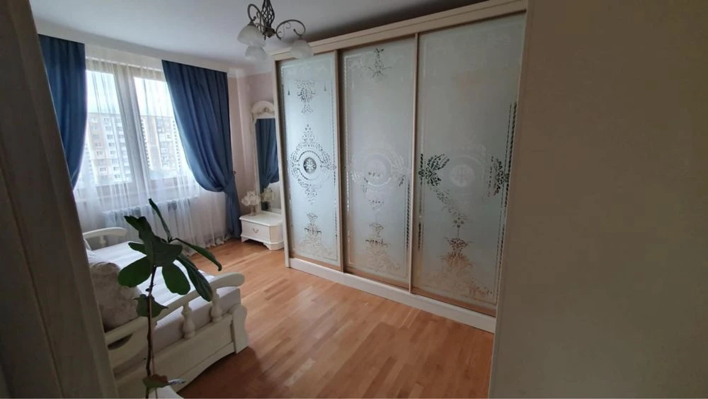 Продаж 3к квартири