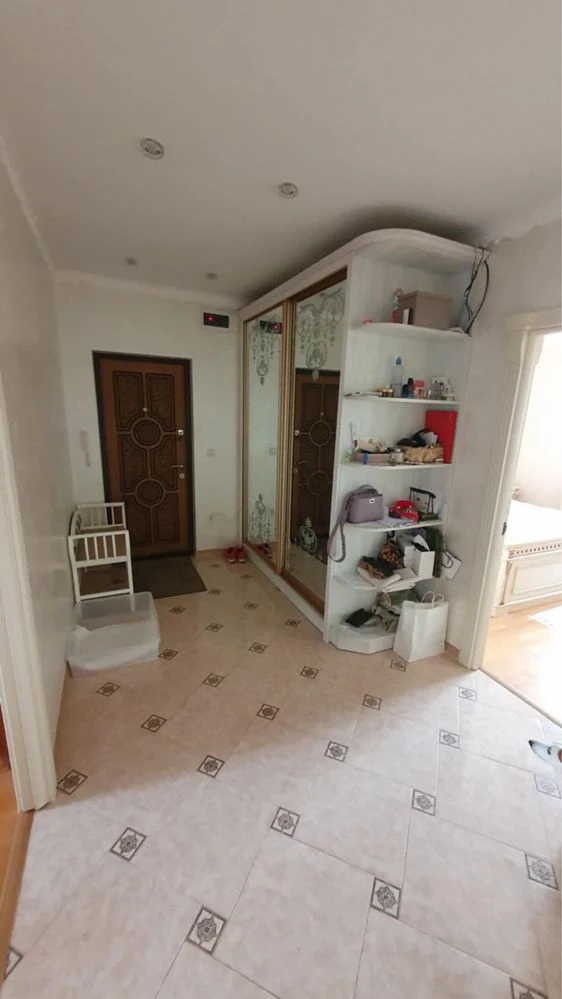 Продаж 3к квартири