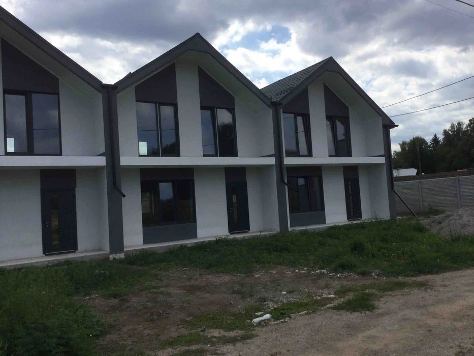 (3) Продам таунхаус по Барскому шоссе 9006