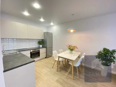 80m² in the residential complex "Slavutich", 2 bedrooms, panoramic view, metro 1 min.