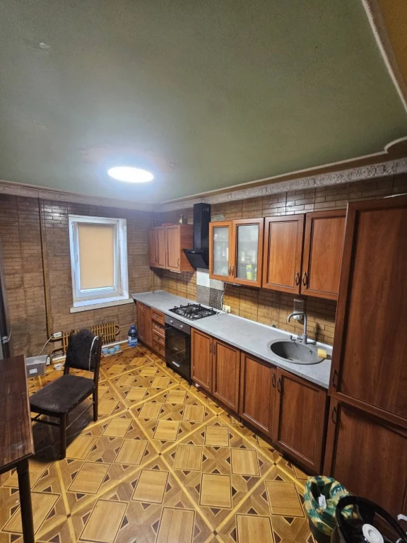 81 м² м.  Спортивная Георгия Тарасенко (Плехановская)