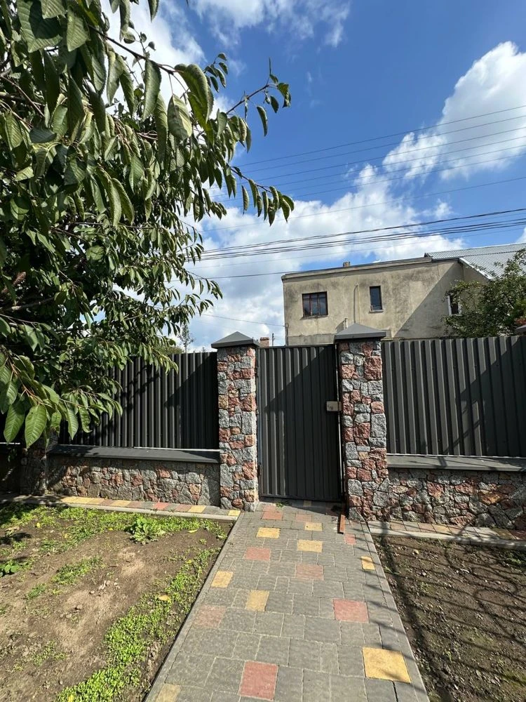 Будинок у Луцьку район Володимирського кільця 400 м2