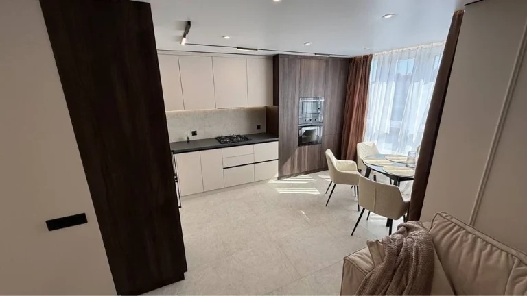 Продається 2-х кімнатна квартира Дружба