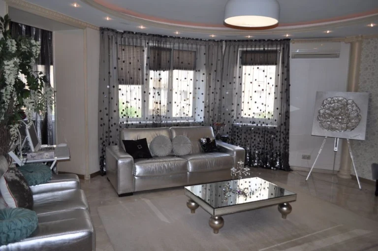 For sale four-room apartment 110m3, Mykilsko-Slobidska