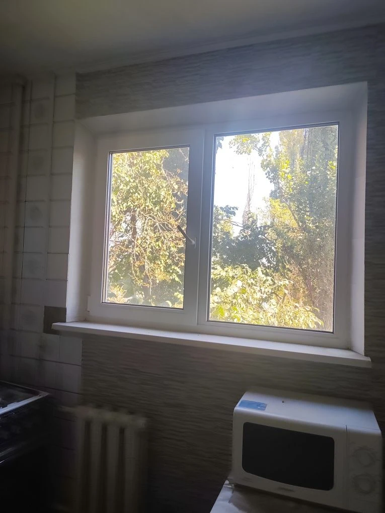 Продам 4х комн кв по пр Аэрокосмическмуу !й !