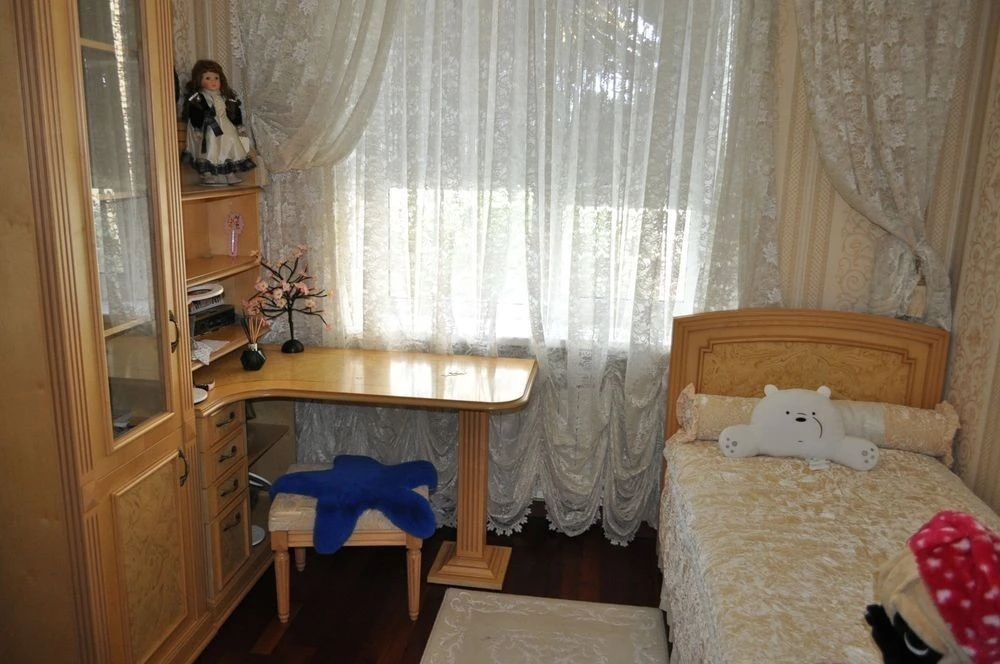 For sale four-room apartment 110m3, Mykilsko-Slobidska