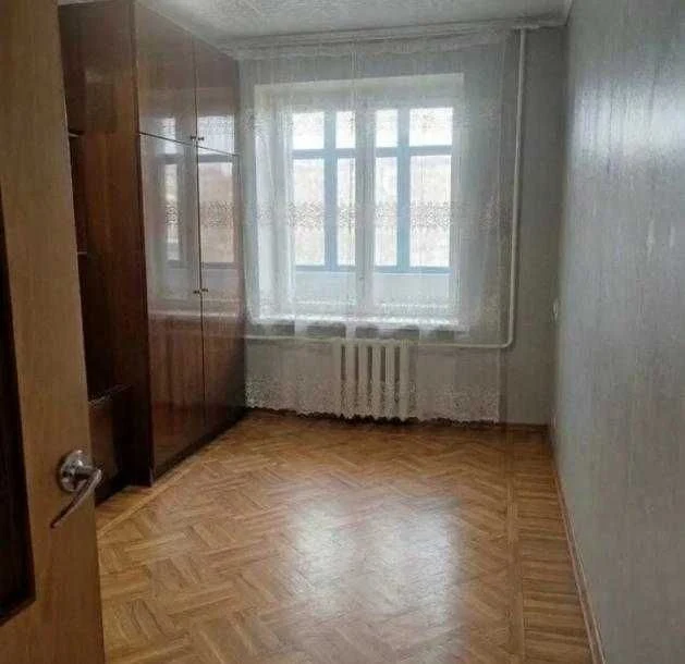 В продаже 2 комнатная квартира, в районе пр. Аэрокосмический