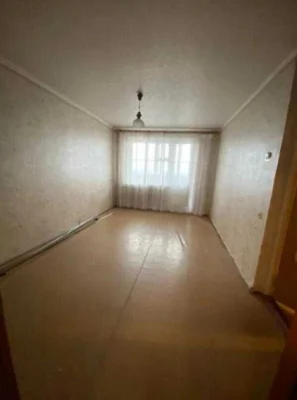 Продам 4 к кв р-н метро Спортивна