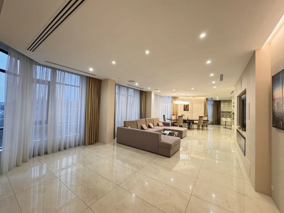 Spacious apartment for sale PecherSky! Bolsunivska 2. Pechersk