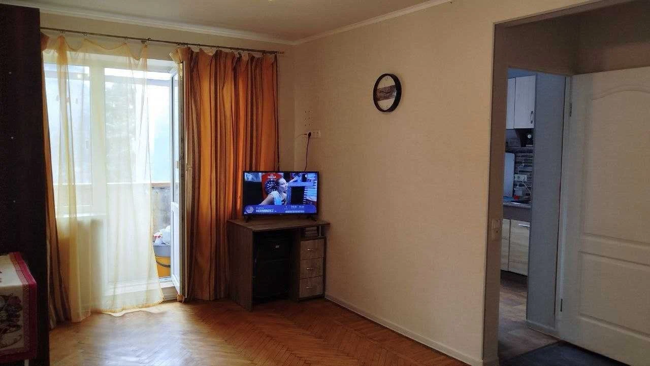 В продаже отличная квартира,  метро Армейская.