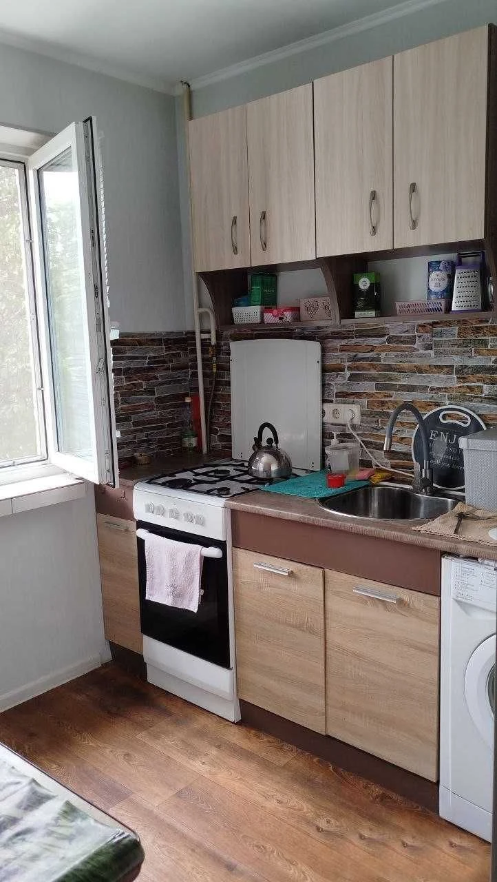 В продаже отличная квартира,  метро Армейская.