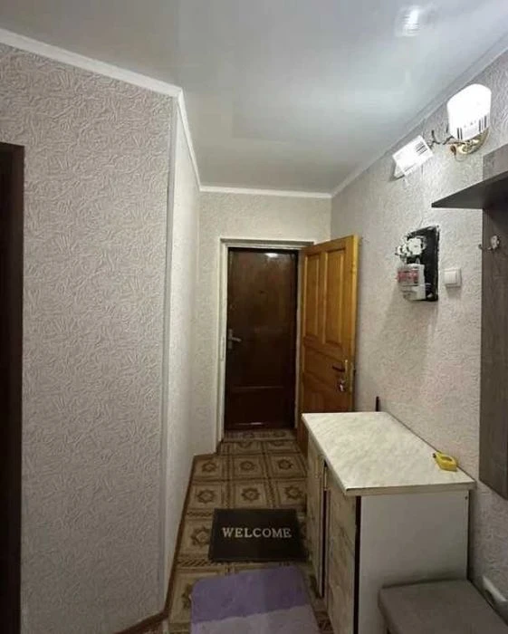 1 квартира с капремонтом и мебелью на Добровольского