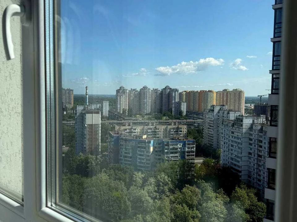 Квартира. Київ, Миколи Гулака вул.