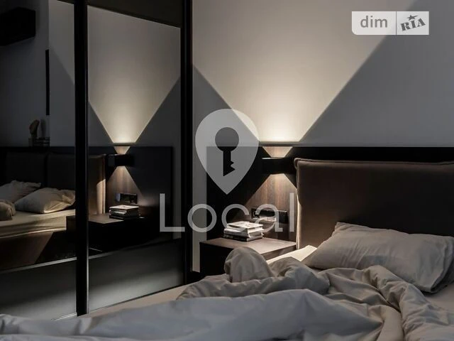 For sale 2-room apartment 65 sq. m. on Antonovycha St. 44 • ID 34690