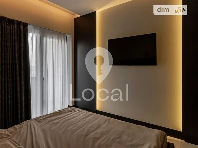 For sale 2-room apartment 65 sq. m. on Antonovycha St. 44 • ID 34690