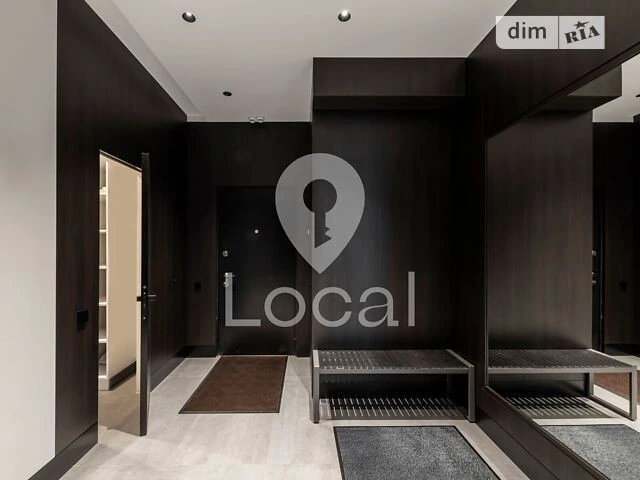 For sale 2-room apartment 65 sq. m. on Antonovycha St. 44 • ID 34690