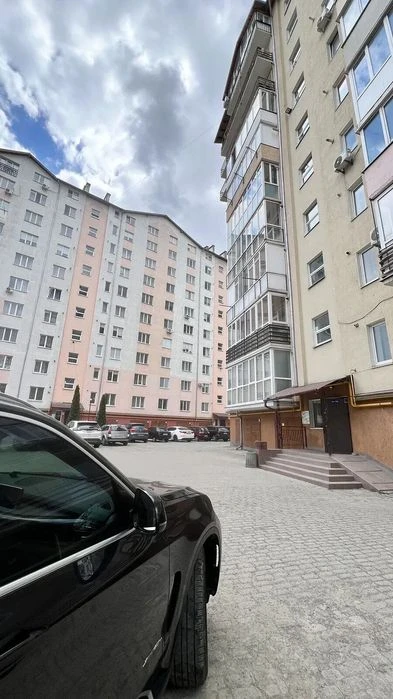 Apartment for sale in a new building, 6th floor, 64 sq m.