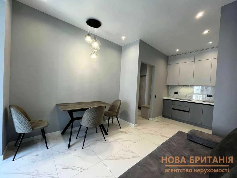 Квартира. Київ, Михайла Максимовича вул.