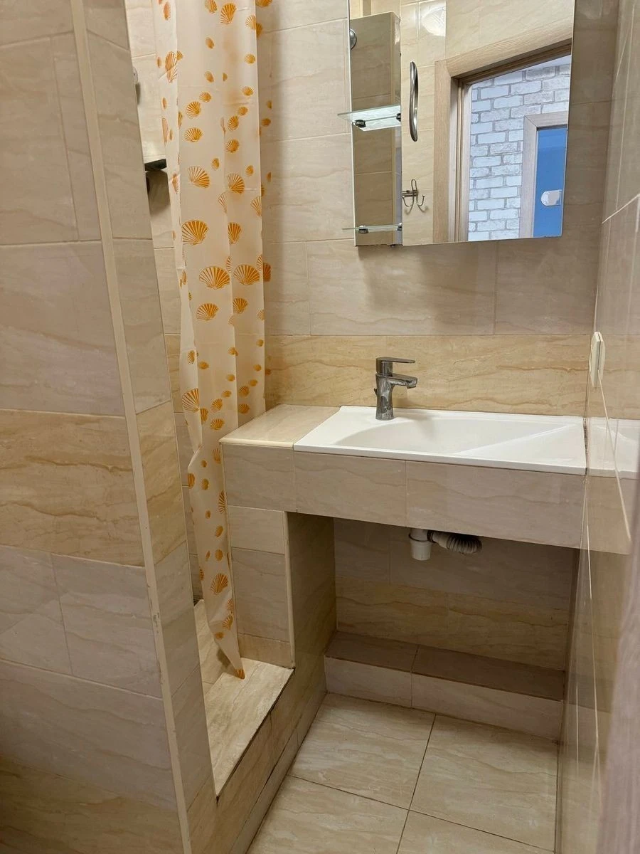 Оренда 1-кімнатної квартири 30 м², Донецька вул., 7