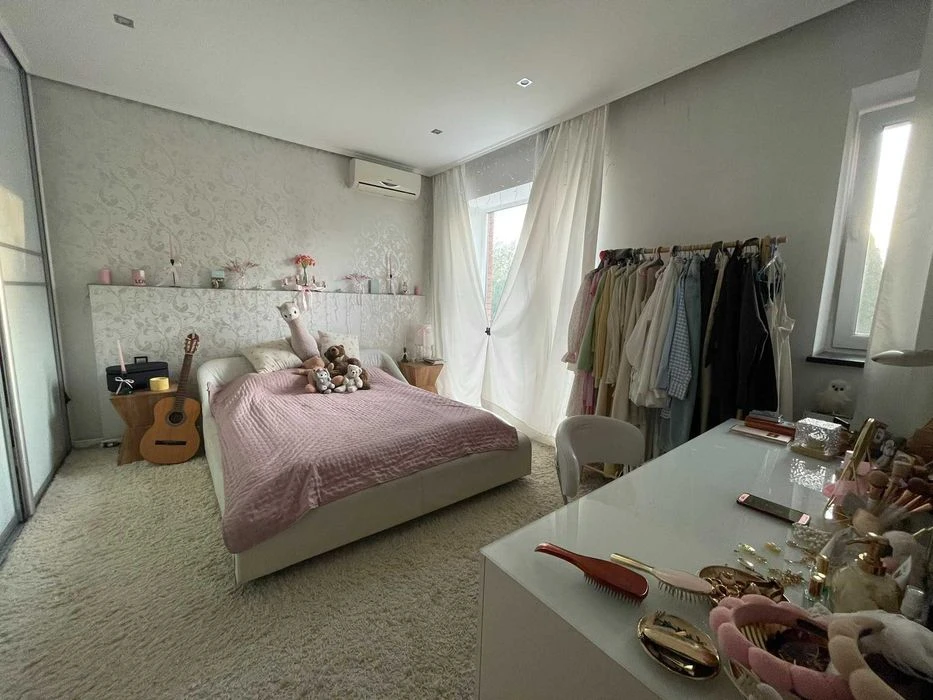 (5) Продаж частини будинку по вул. Гонти 4624