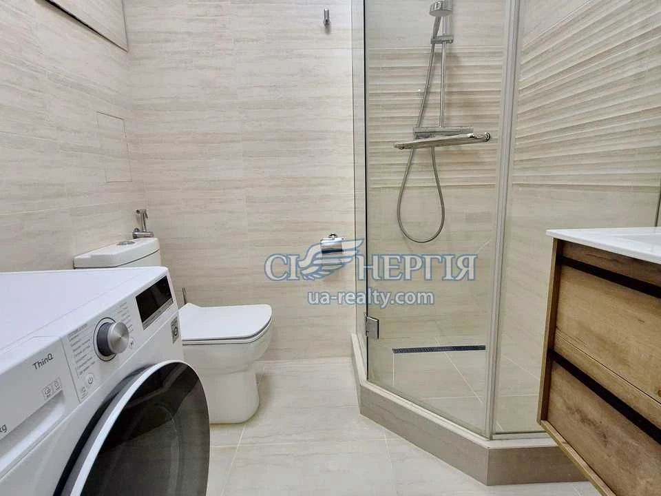 Квартира. Київ, Левка Лук'яненка вул.