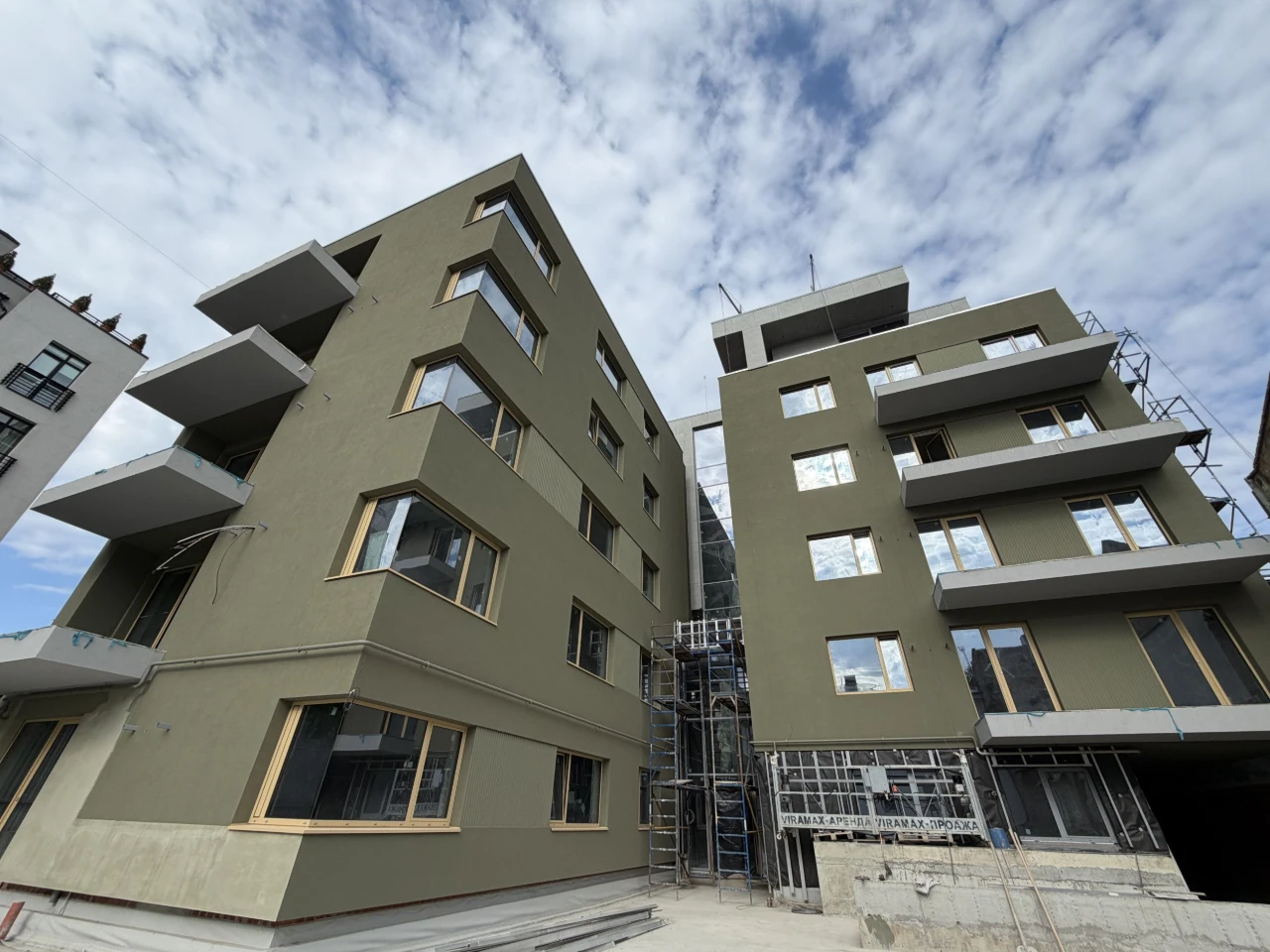 Продаж 2-кім. квартири 97.7 м.кв., ЖК Premium Hills