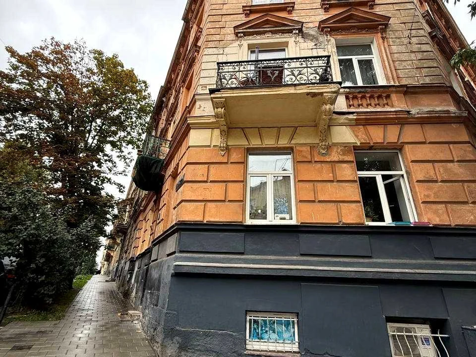 Квартира. Львів, Кирила і Мефодія вул.
