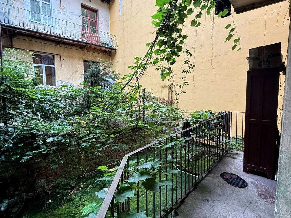 Квартира. Львів, Кирила і Мефодія вул.