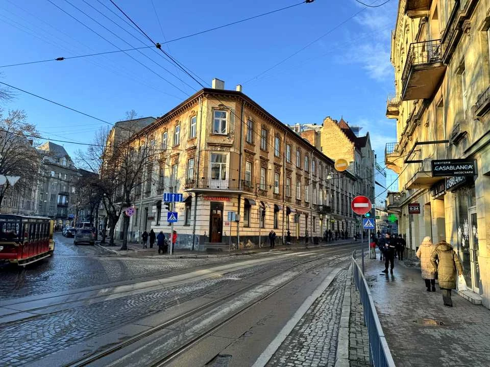 Квартира. Львів, Князя Романа вул.
