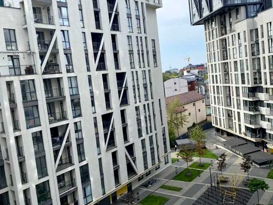Квартира. Львів, Героїв УПА вул.