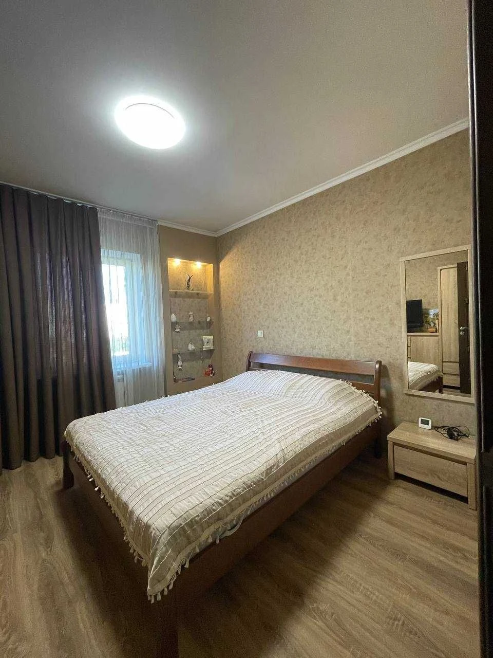 Продаж (3к=87м) квартира з якісним ремонтом пр. Червоної Кал
