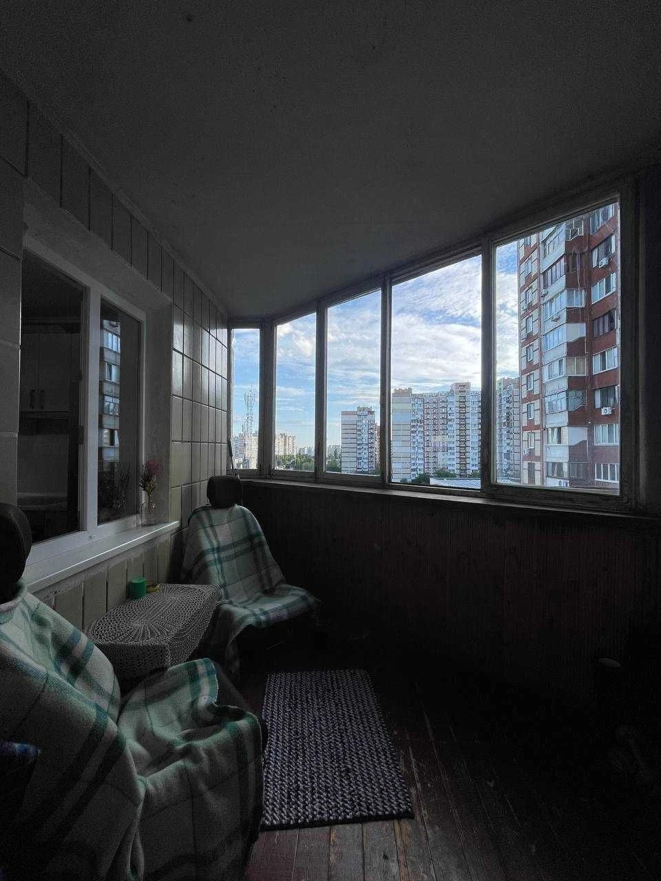 Продаж (3к=87м) квартира з якісним ремонтом пр. Червоної Кал