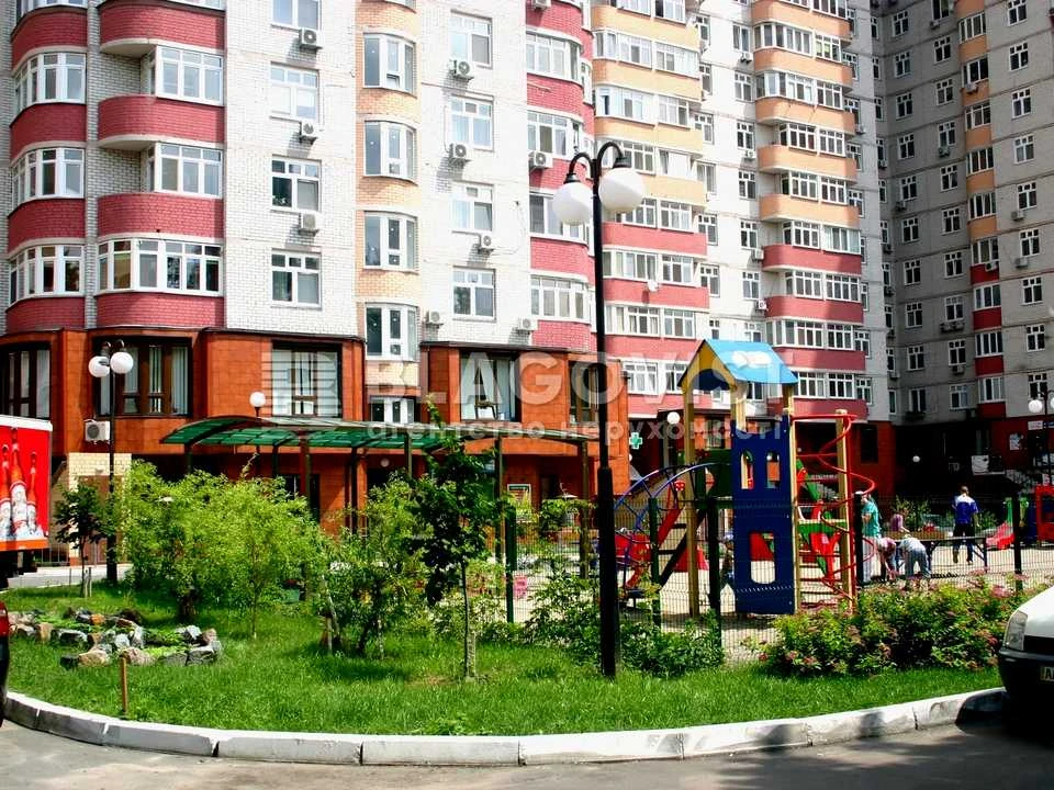 Квартира. Київ, Петра Калнишевського вул.