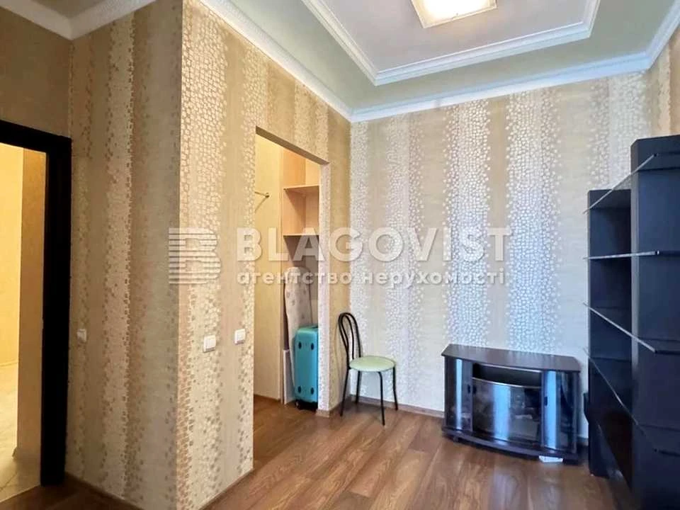 Квартира. Київ, Петра Калнишевського вул.