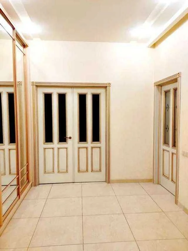 Продам 1-кімн. Солом'янська вул. 15а, 53 м.кв