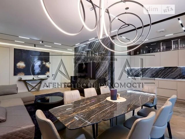 For sale 4-room apartment 180 sq. m. on Demiivska Street 33 • ID 3468