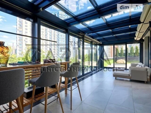 For sale 4-room apartment 180 sq. m. on Demiivska Street 33 • ID 3468