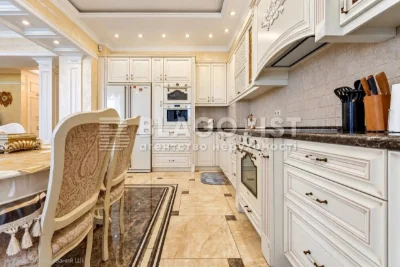 Продаж квартири Лабораторний пров. 6 в Києві / W-7470406