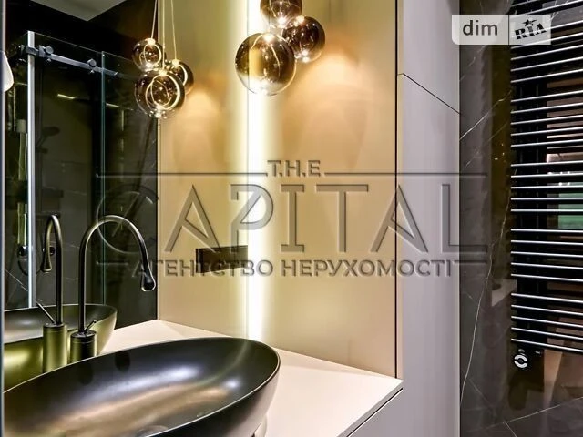 For sale 4-room apartment 180 sq. m. on Demiivska Street 33 • ID 3468