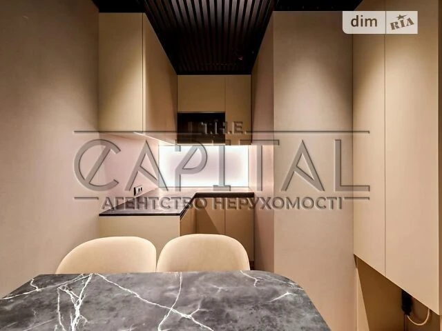 For sale 4-room apartment 180 sq. m. on Demiivska Street 33 • ID 3468
