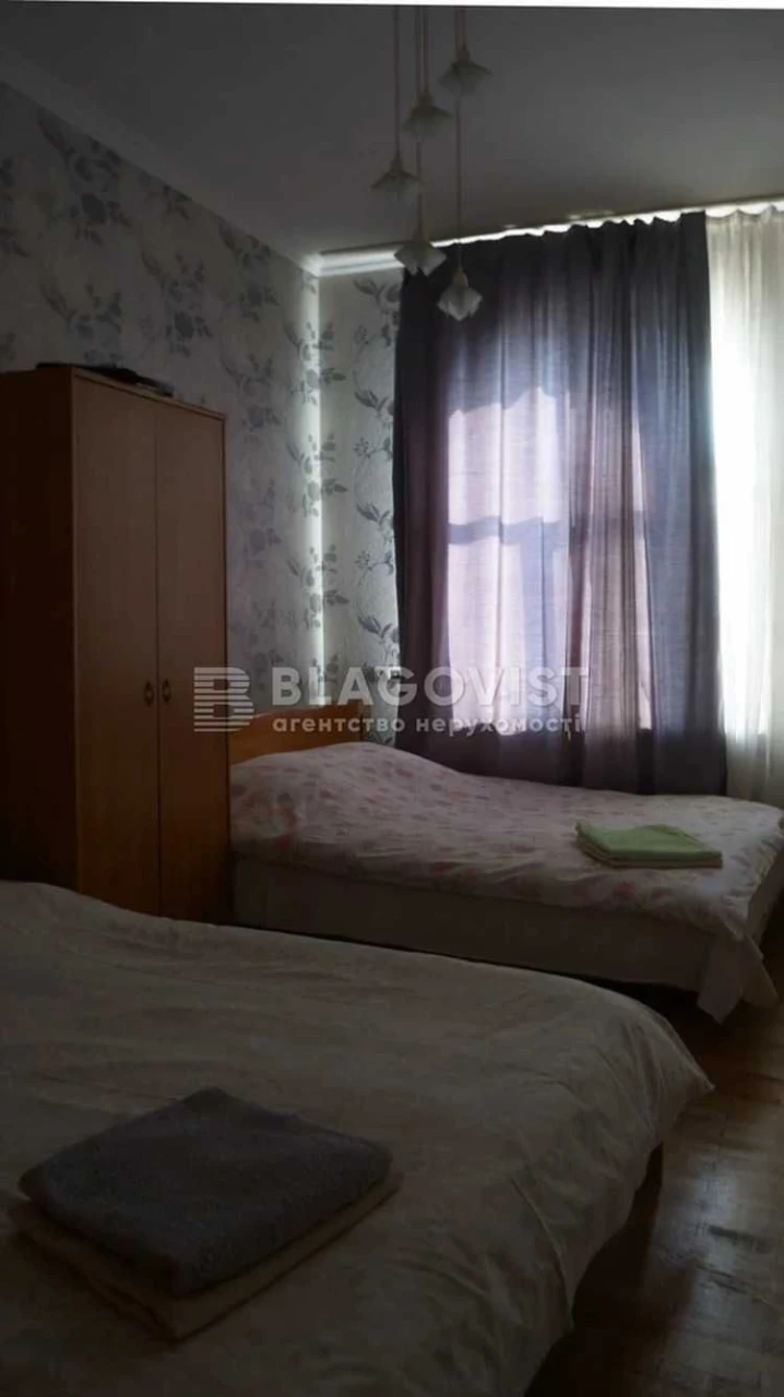 Продаж 4-к (100м) квартири вул.Басейна,15 Центр Бесарабка, Х