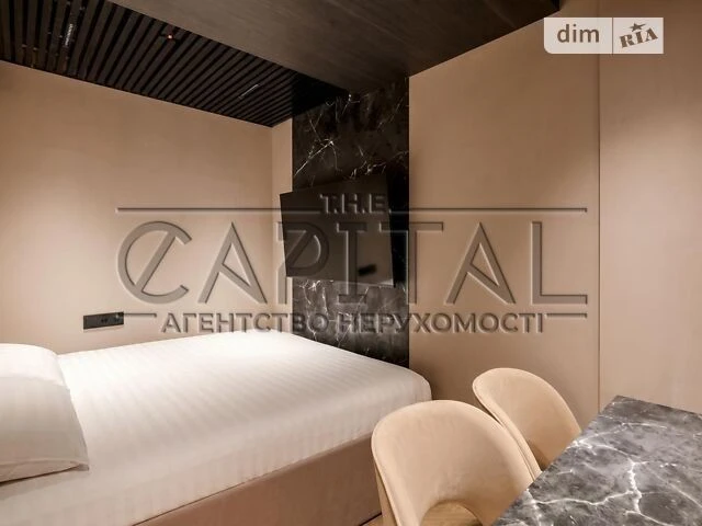 For sale 4-room apartment 180 sq. m. on Demiivska Street 33 • ID 3468