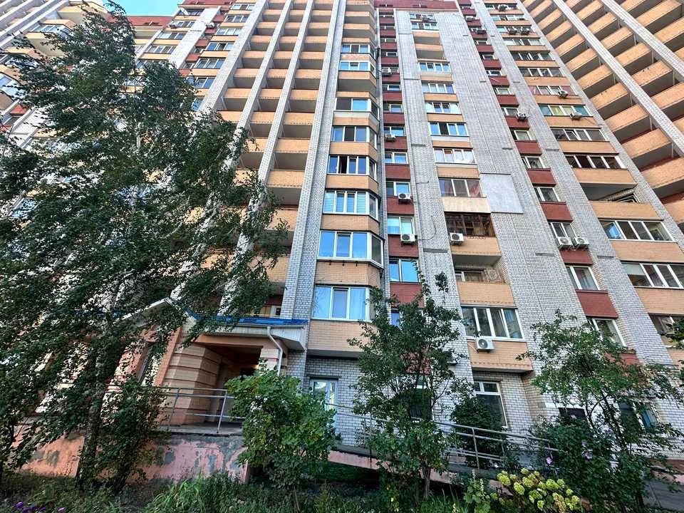 Квартира. Київ, Алматинська вул.