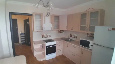 Ю.Поправки 14, продам 1 кімнатну з  ремонтом , м.Чернігівськ