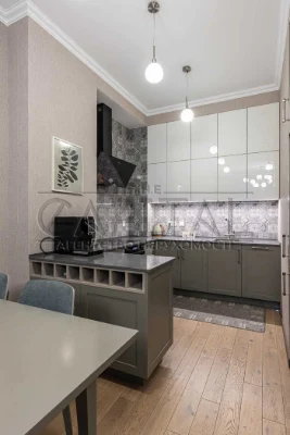 Продаж / Квартира / Василя Тютюнника, Печерськ. ЖК «Французь