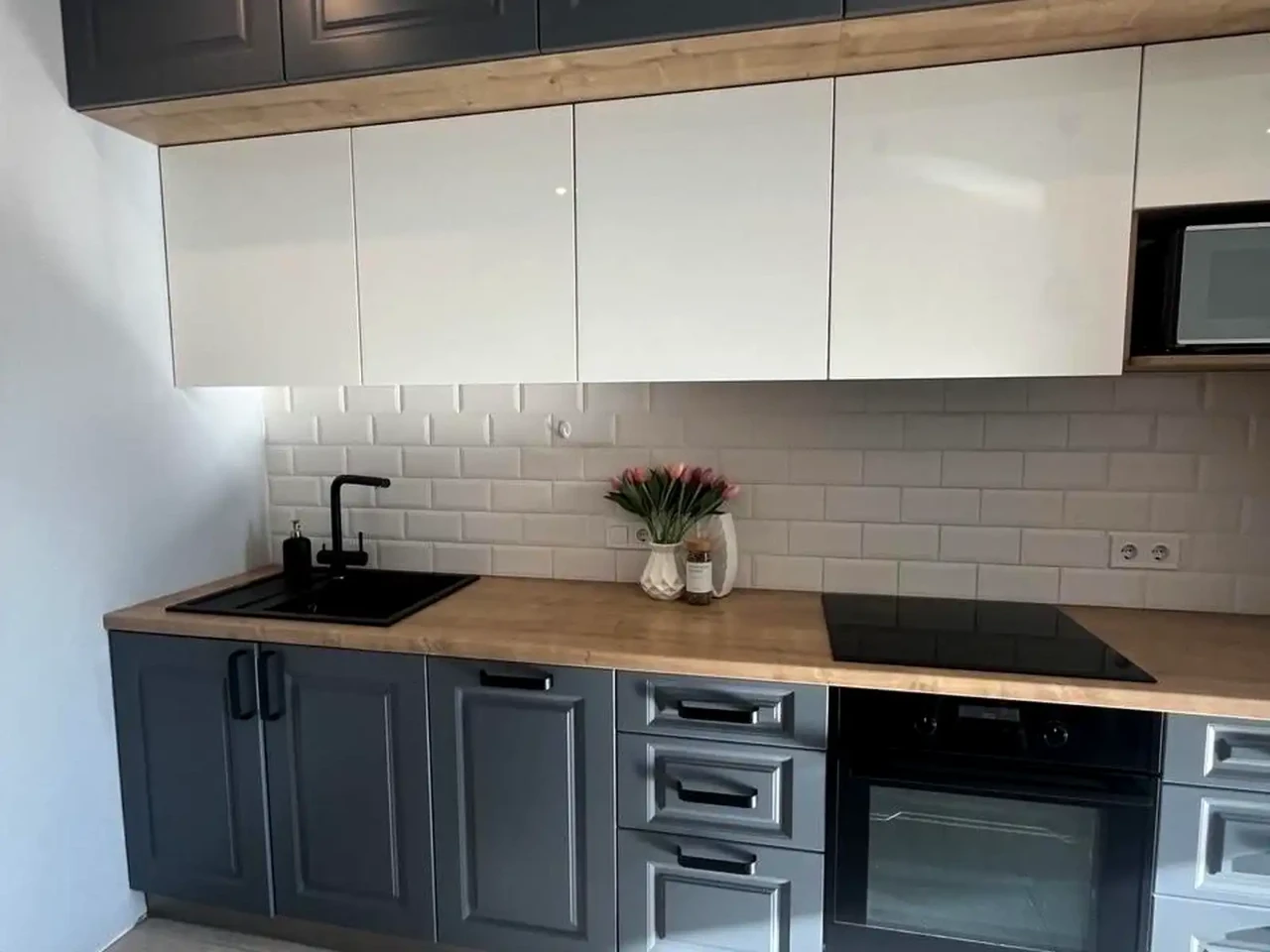 Продаж квартири 2-кімн. 68.3 м² 16/16 пов.