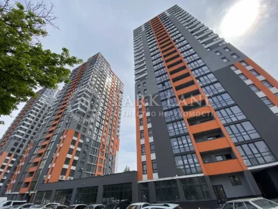 Без комісії% продаж квартири Гулака Миколи 4 ЖК Бережанський