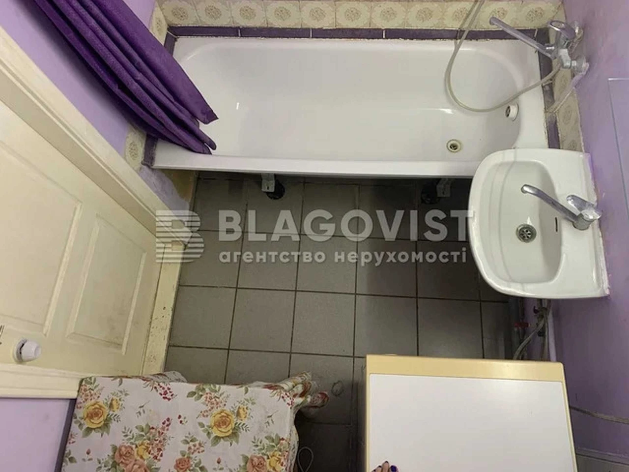 Продаж квартири з ремонтом Українського Відродження 3-В