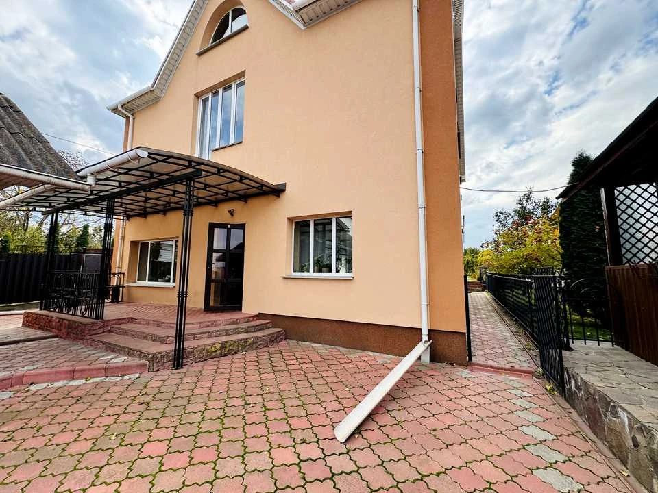 Дом. Винница, ул. (Блюхера)