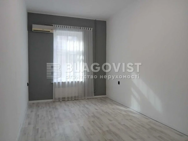 Продаж 3-к квартири вул.Велика Васильківська, 32а Фасадна бу